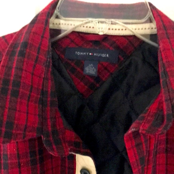 Tommy Hilfiger Other - NWOT! Tommy Hilfiger Quilted Shirt. Size medium. Long Sleeve Black/Red Plaid